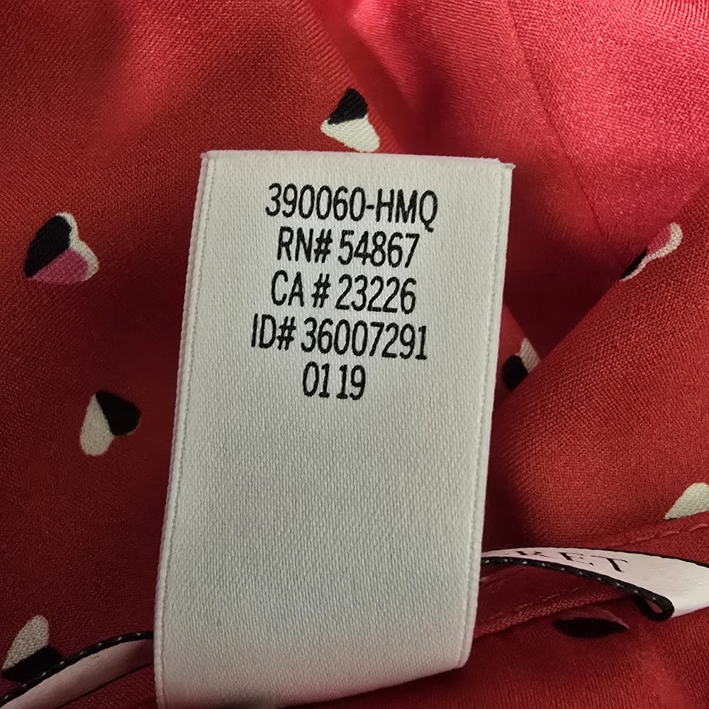 VICTORIA'S SECRET size Small Heart Print Sleep Lounge V Neck Romper Red - Picture 11 of 12